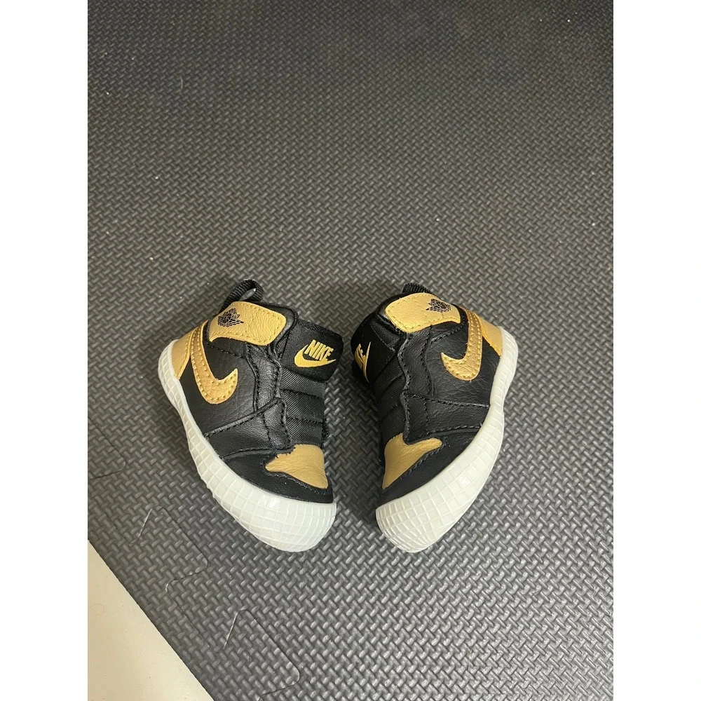 Nike Air‎ Jordan 1 Crib Bootie Unisex 1C Black Gold AT3745-071 Baby